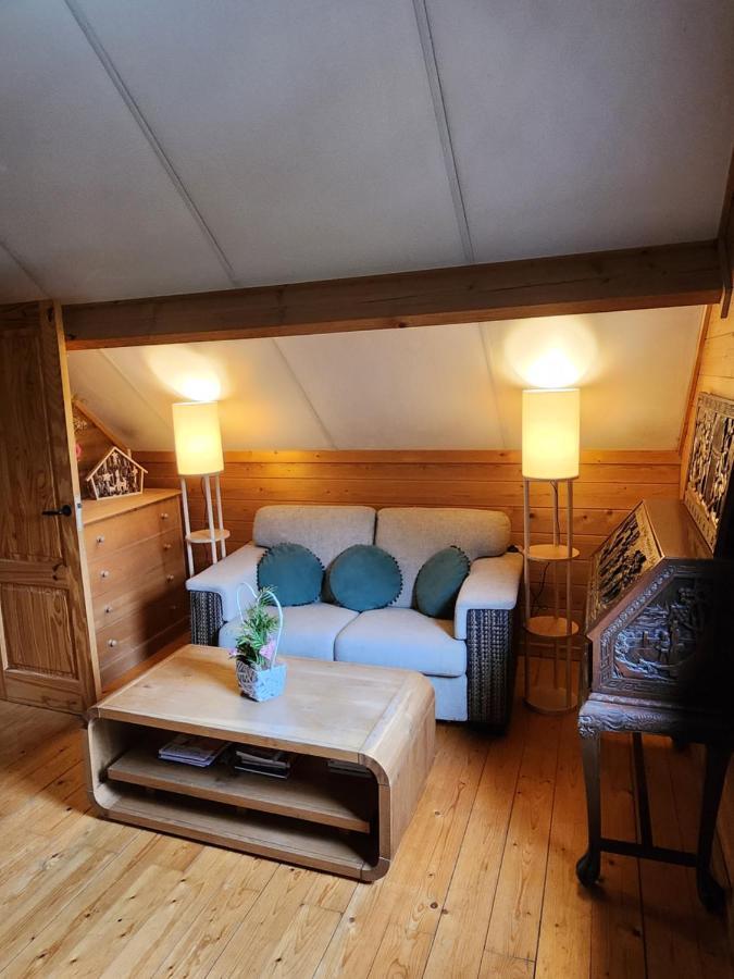 Somme-Leuze Le Chalet Du Cerf - Chambre D'Hote المظهر الخارجي الصورة
